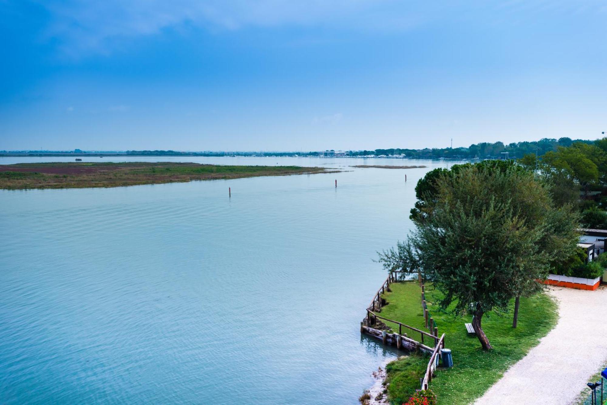 Apartamento Residenza Le Acacie Bibione Exterior foto