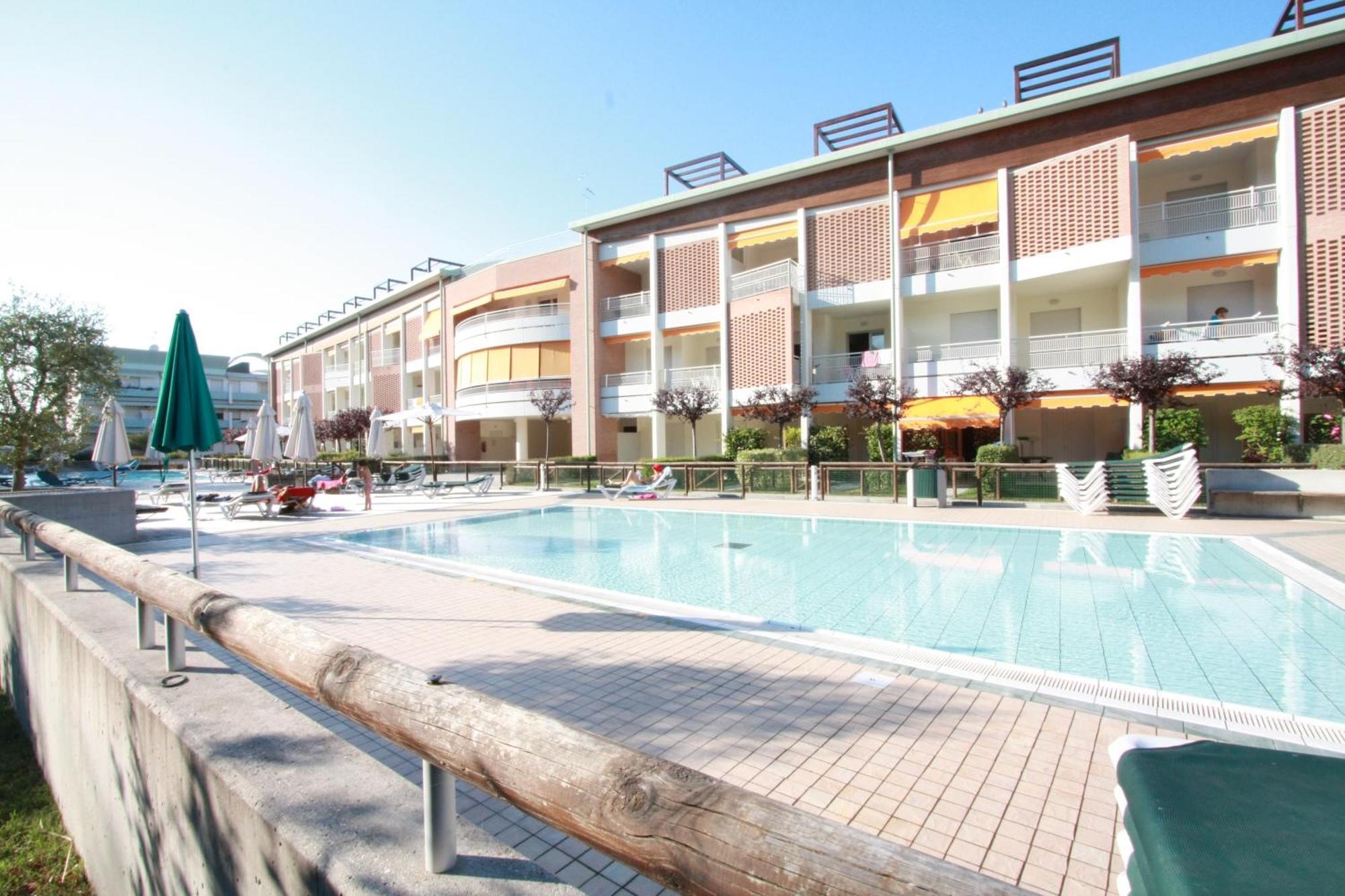 Apartamento Residenza Le Acacie Bibione Exterior foto