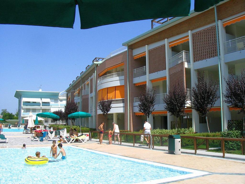 Apartamento Residenza Le Acacie Bibione Exterior foto